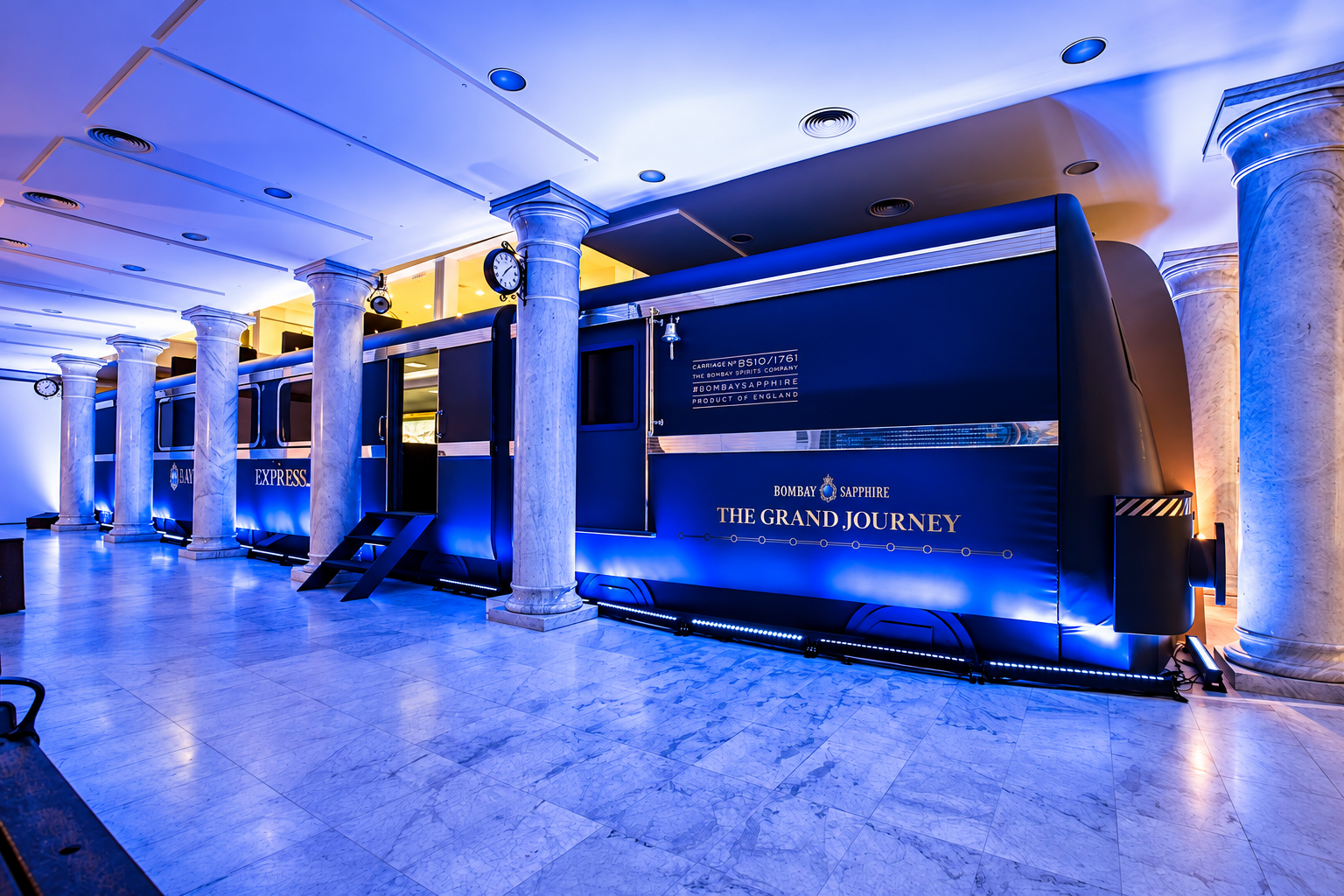 Bombay Sapphire immersive train installation
